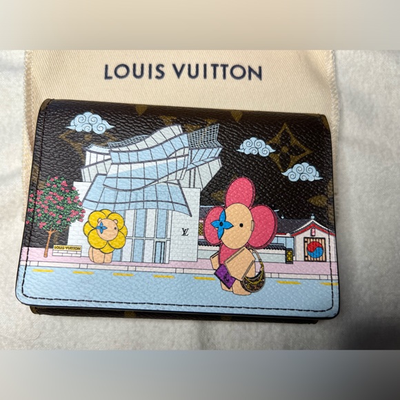 Louis Vuitton Christmas Animation 2022 Victorine Wallet - Fuchsia/Pink - Picture 2 of 11